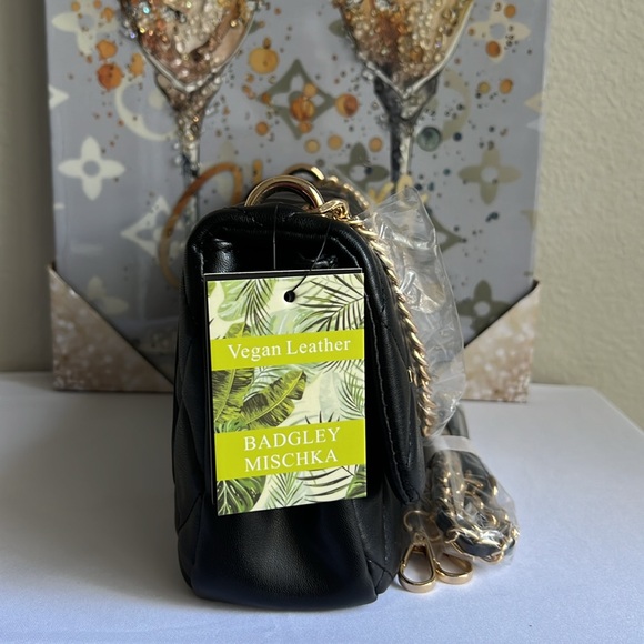 BADGLEY MISCHKA Diamond Quilted & Studs On Cover Crossbody - Picture 5 of 14